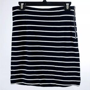 Banana Republic Women’s Skirt 2 Blue White Striped A Line Knit Stretch